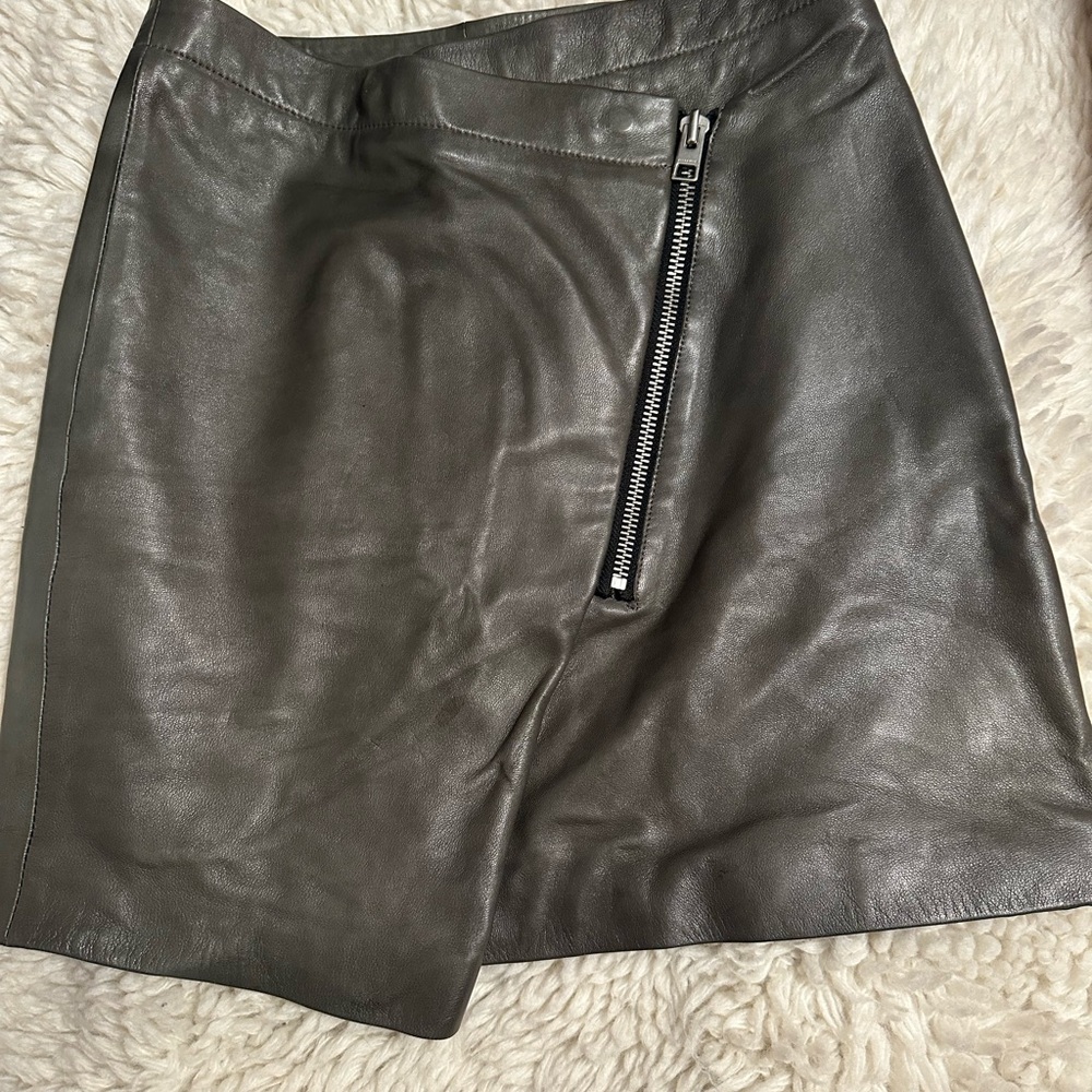 Allsaints beautiful Lamb leather skirt